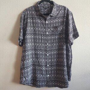 Karl Lagerfeld Shirt Mens XL Geometric Print Button Up Viscose Casual Dressy